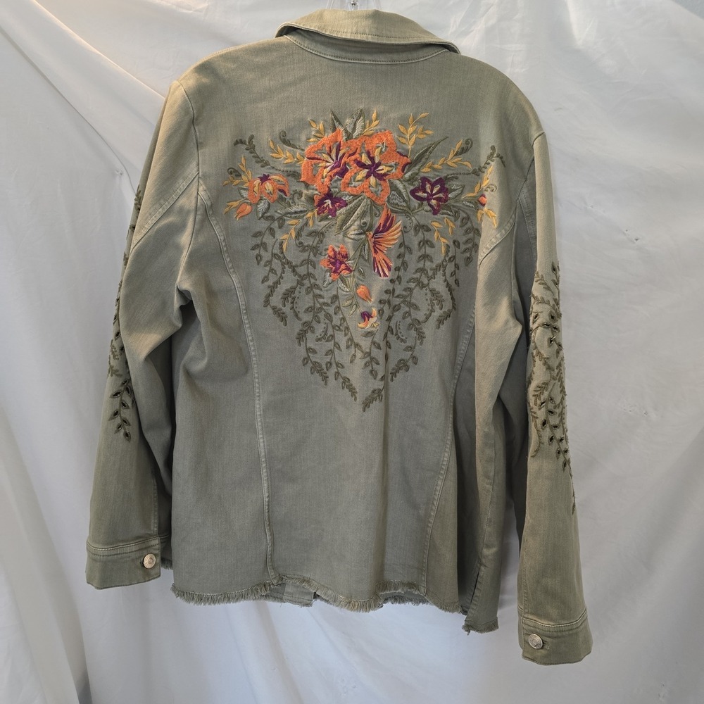 Chico's Sage Green Embroidered Jacket Floral Boho Utility Trucker Frayed Hem XL - Picture 5 of 16